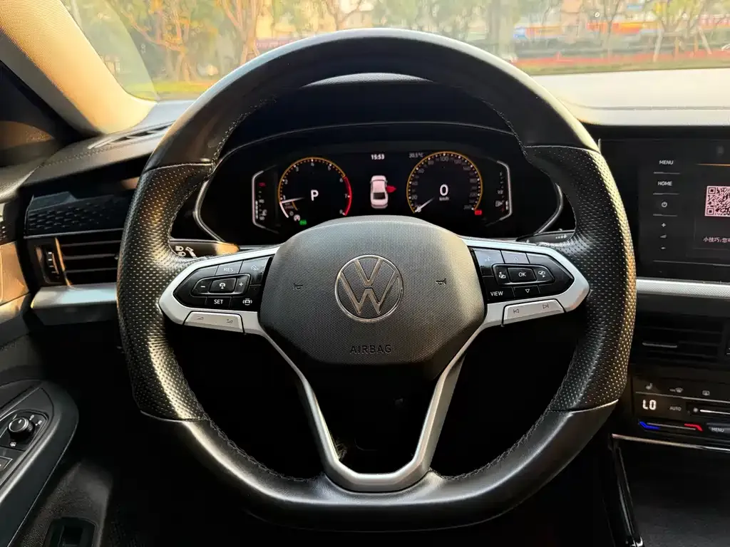 Volkswagen Passat 2023 из CN, фото 9