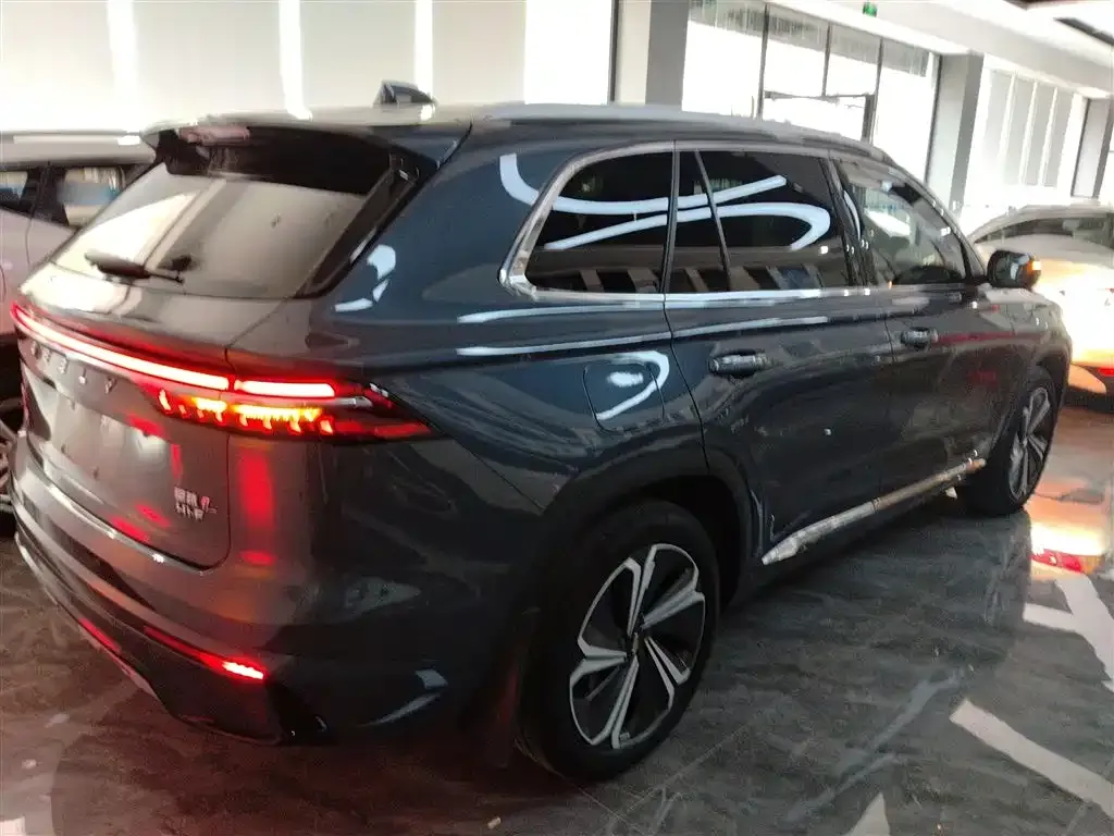 Geely Xingyue L — фото 7