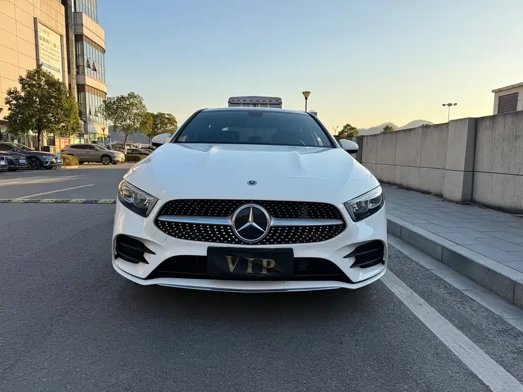 Mercedes-Benz A-Class 2023 из CN, фото 1