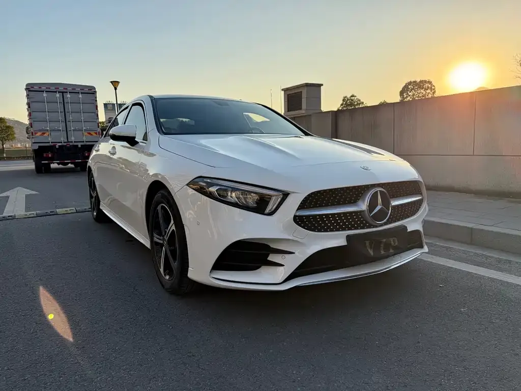 Mercedes-Benz A-Class 2023 из CN, фото 2