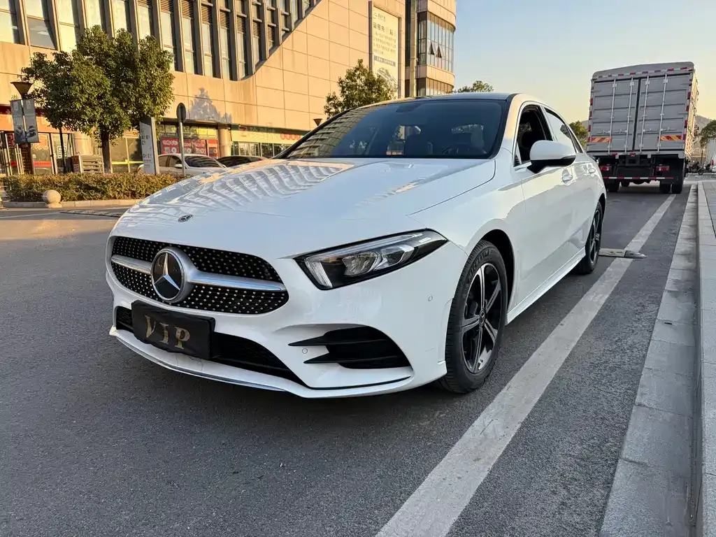 Mercedes-Benz A-Class 2023 из CN, фото 9