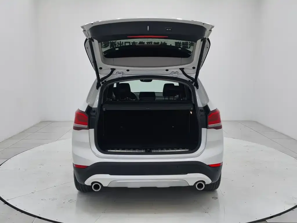 BMW X1 2022 из CN, фото 3