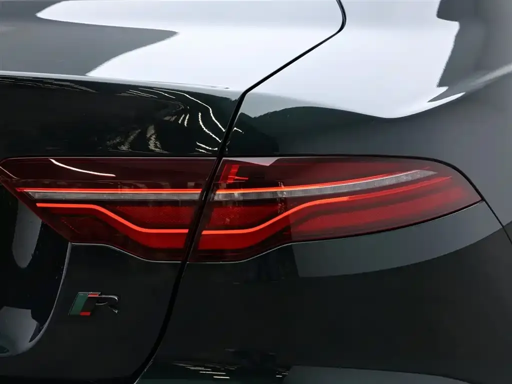 Jaguar XEL 2024 из CN, фото 3