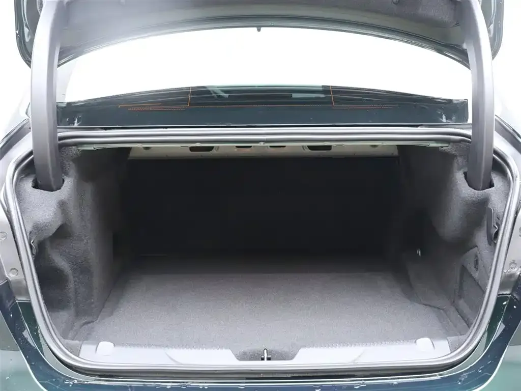Jaguar XEL 2024 из CN, фото 4