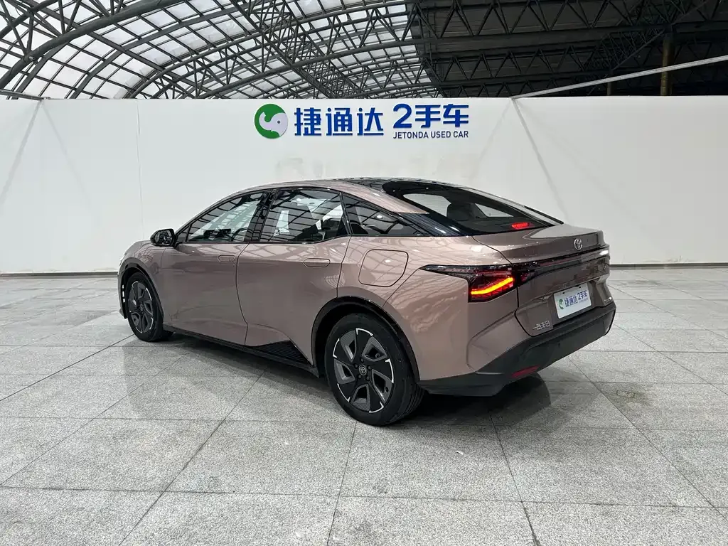 Toyota bZ3 2023 из CN, фото 10