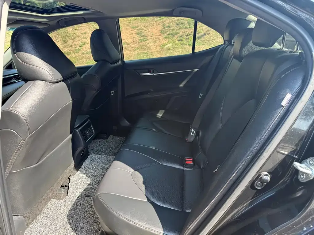 Toyota Camry 2021 из CN, фото 5