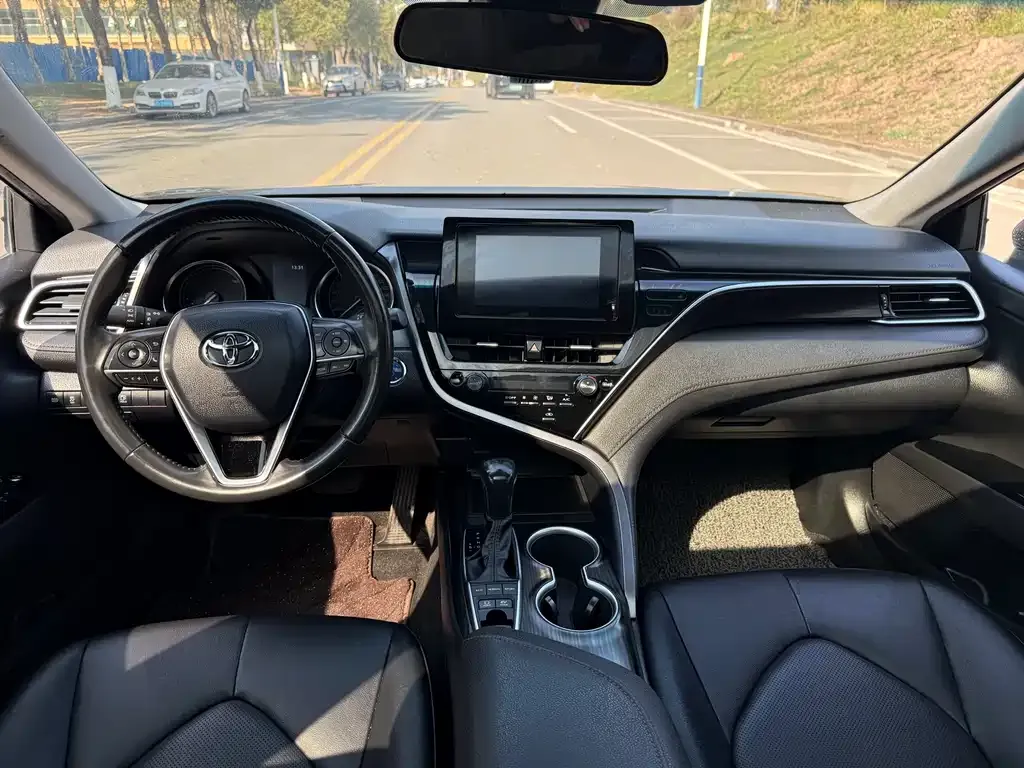 Toyota Camry 2021 из CN, фото 4