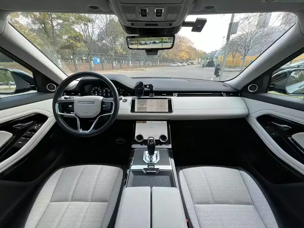 Land Rover Evoque 2022 из CN, фото 3