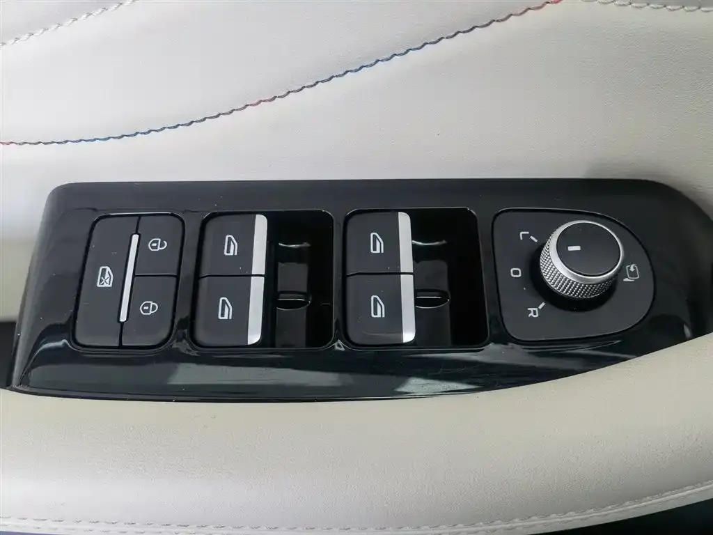 Geely Xingyue L 2025 из CN, фото 5
