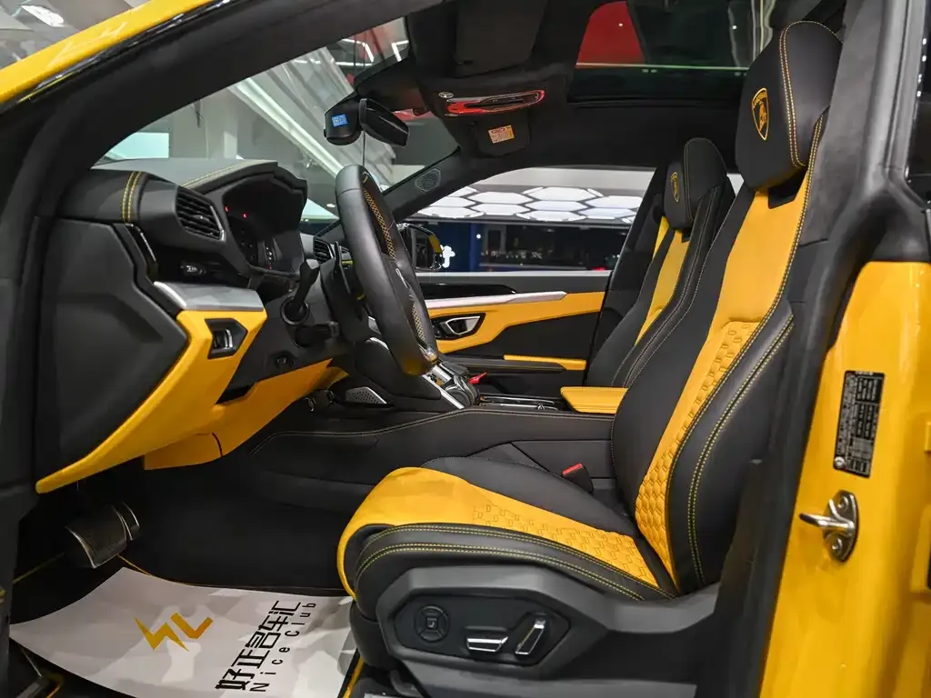 Lamborghini Urus 2022 из CN, фото 3