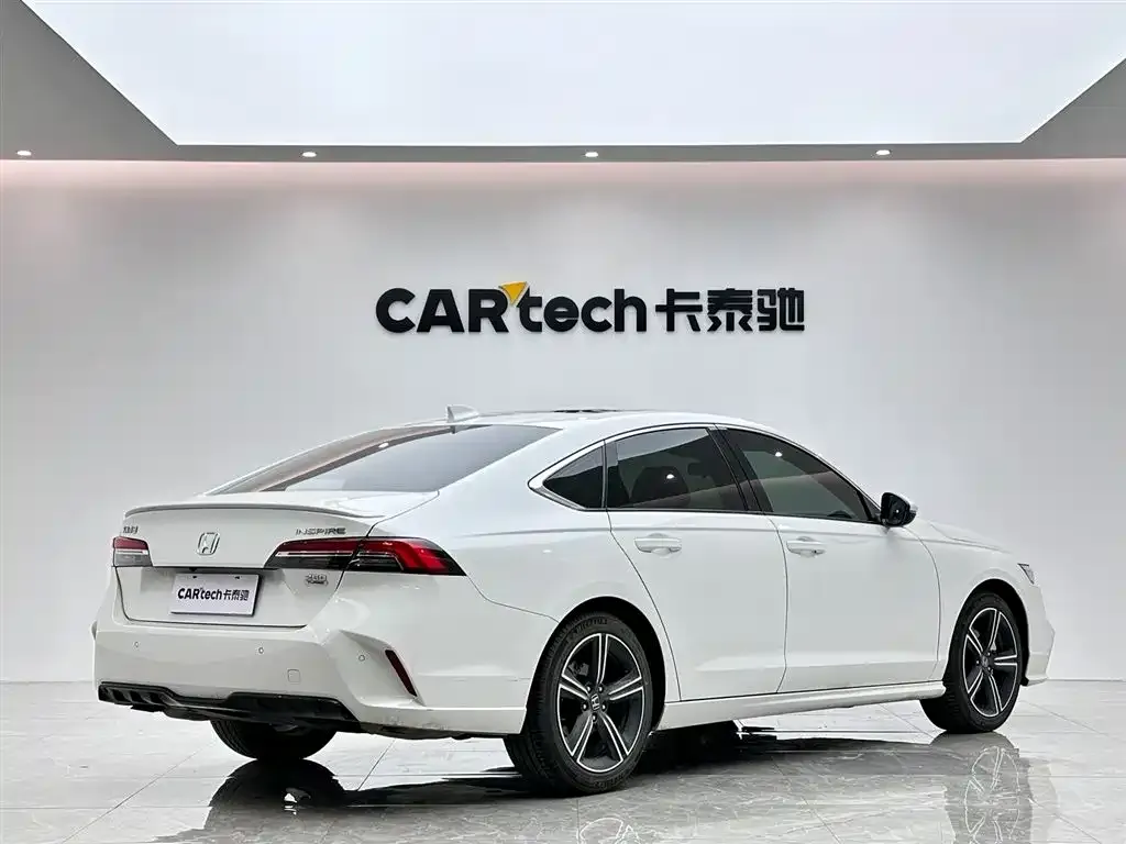 Honda Inspire 2024 из CN, фото 8