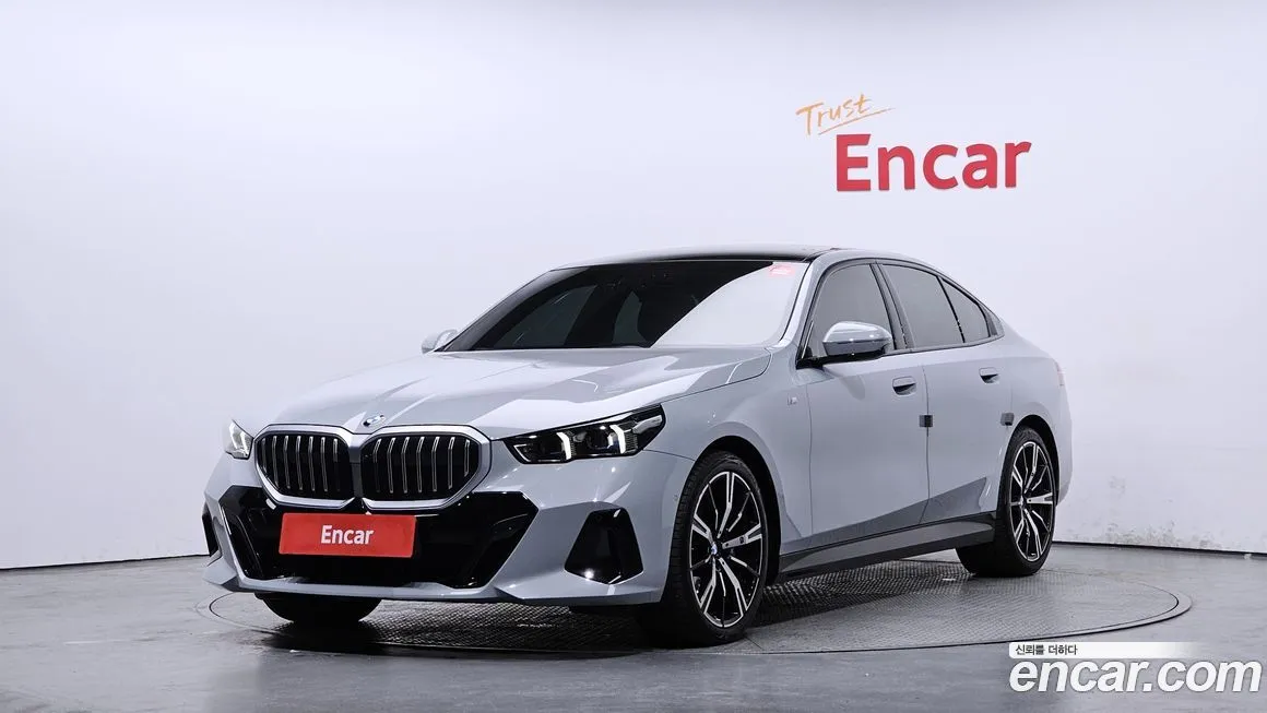 BMW 5-Series 2024 из KR, фото 1