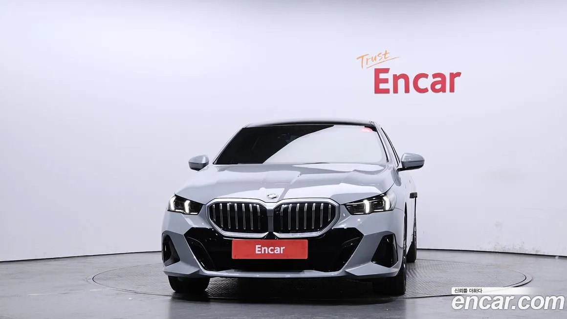 BMW 5-Series 2024 из KR, фото 3