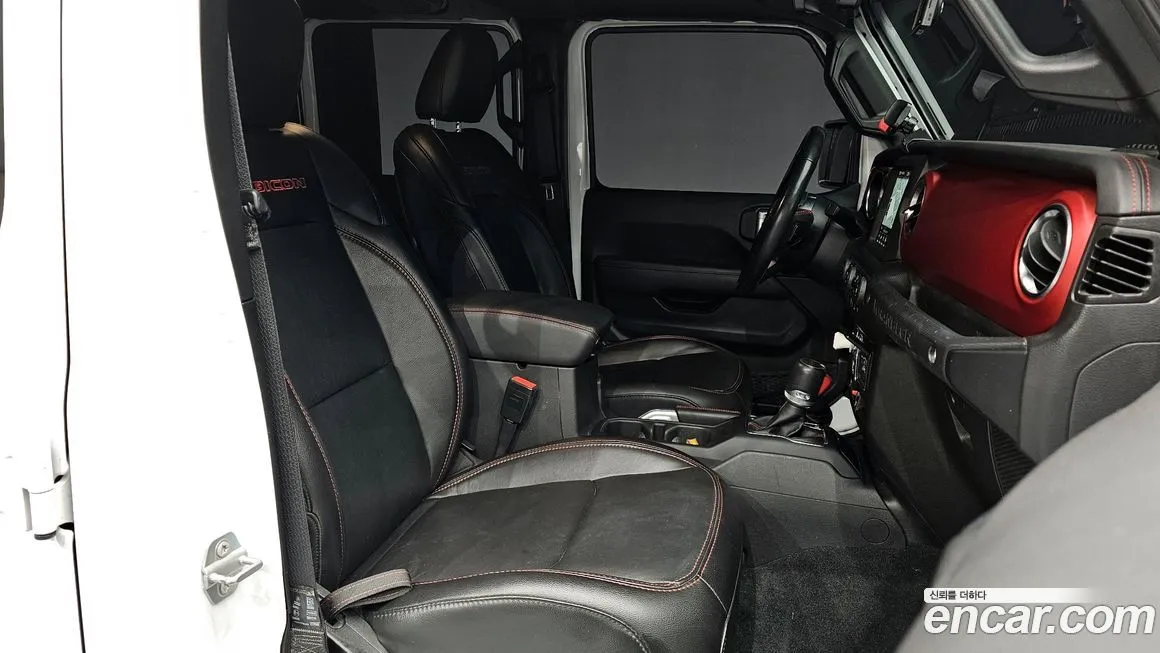 Jeep Wrangler 2022 из KR, фото 9