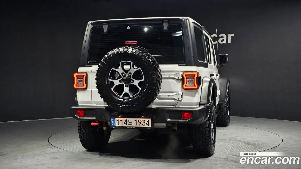 Jeep Wrangler 2022 из KR, фото 3