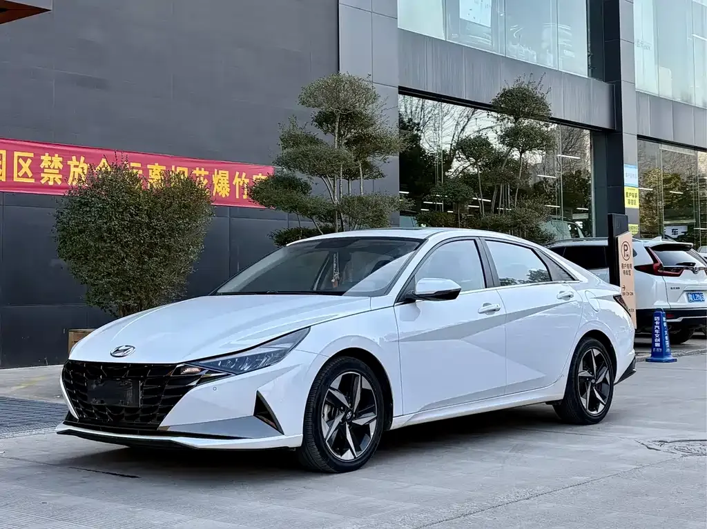 Hyundai Elantra 2021 из CN, фото 1