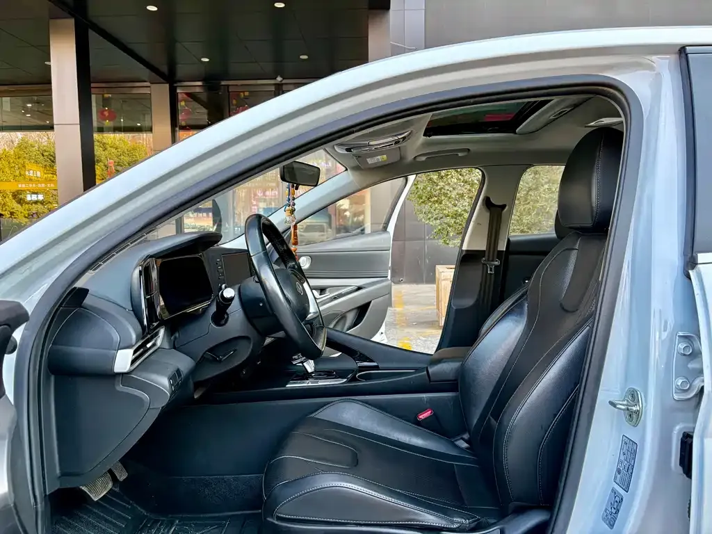 Hyundai Elantra 2021 из CN, фото 2