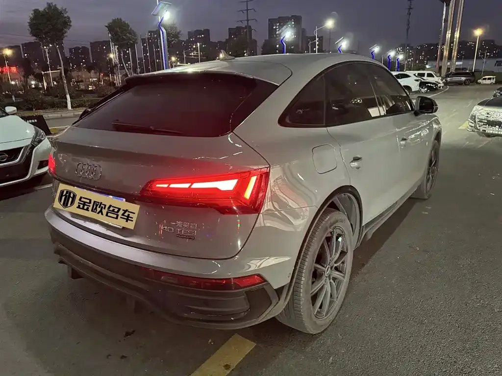 Audi Q5L Sportback 2021 из CN, фото 4