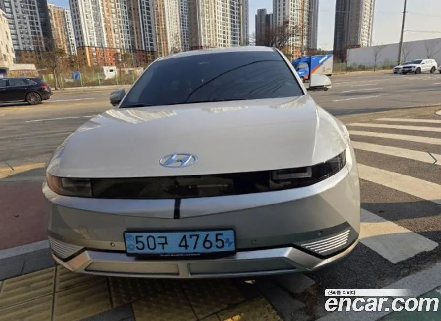 Hyundai Ioniq5 — фото 1