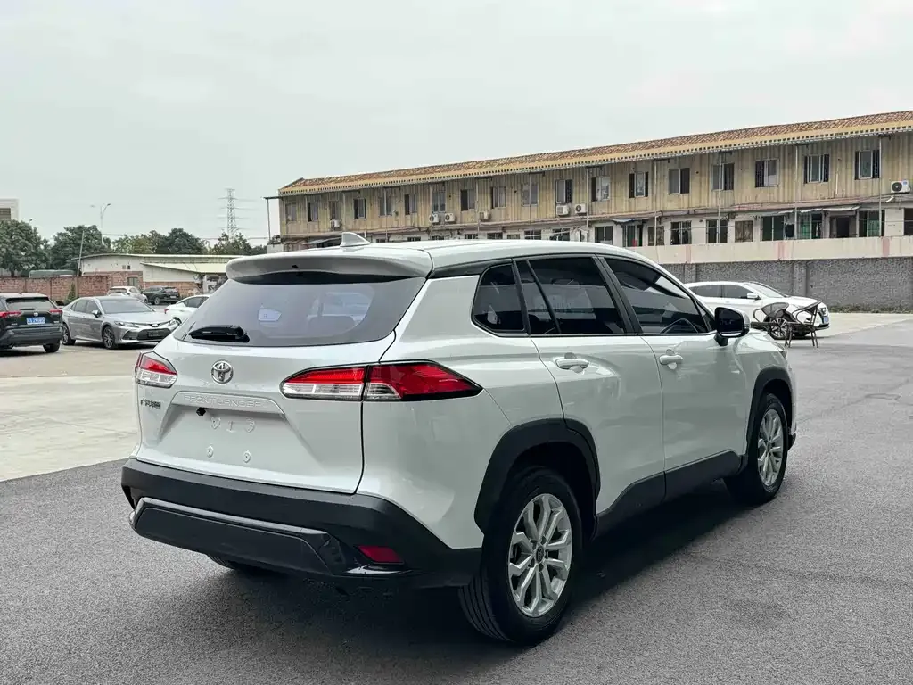 Toyota Frontlander 2022 из CN, фото 9