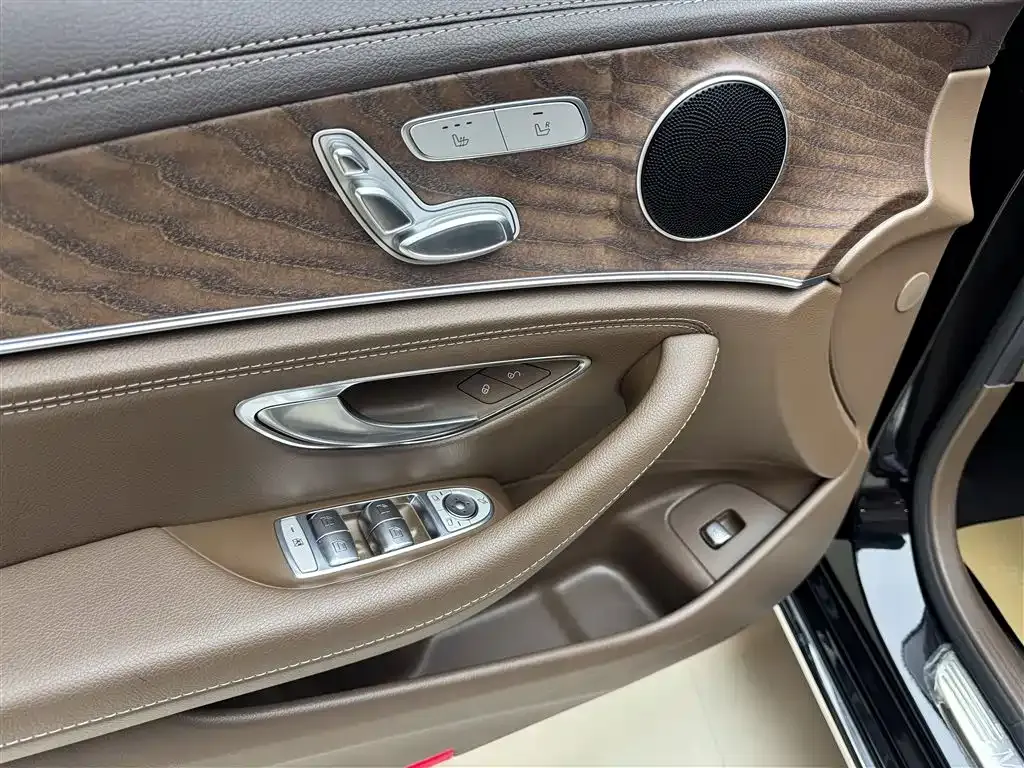 Mercedes-Benz E-Class 2022 из CN, фото 4