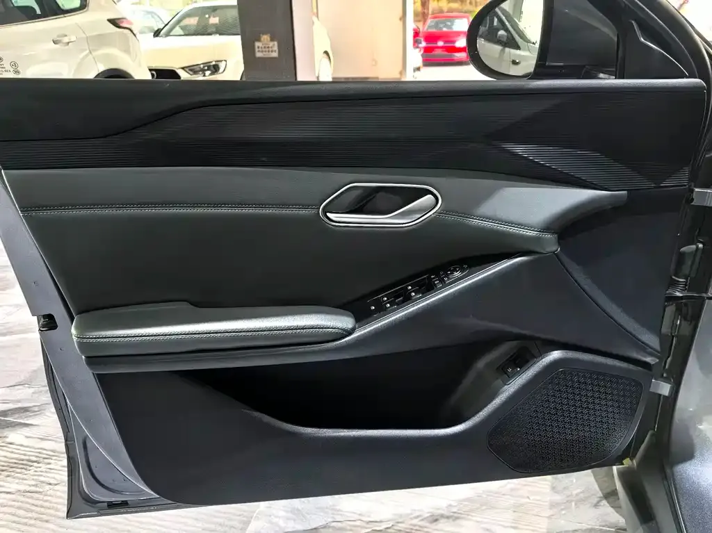 BYD Qin L 2025 из CN, фото 4