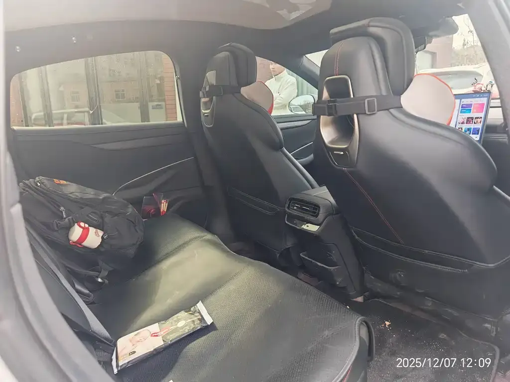 [object Object] SU7 2024 из CN, фото 8