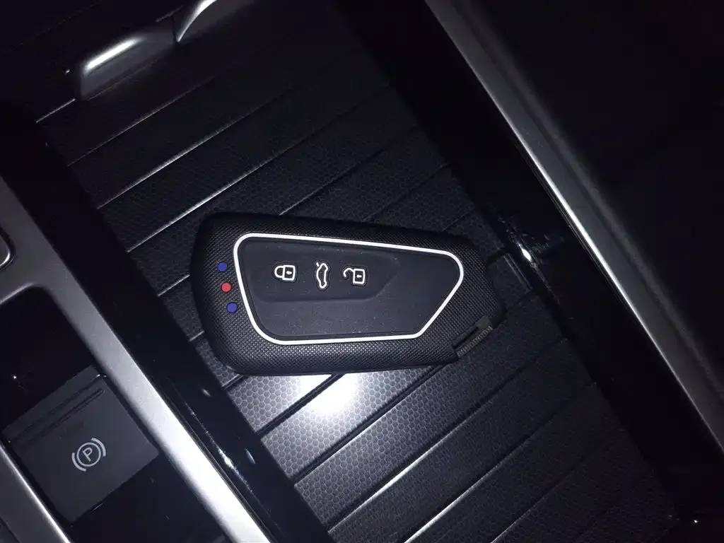 Volkswagen Magotan 2024 из CN, фото 2