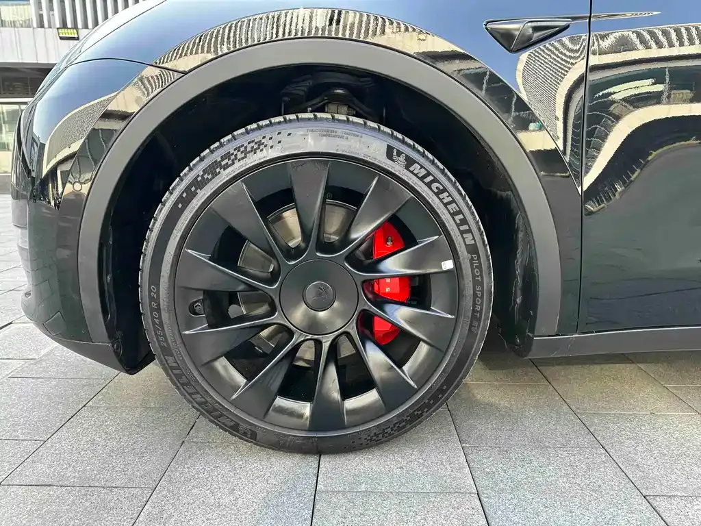 Tesla Model Y 2023 из CN, фото 10