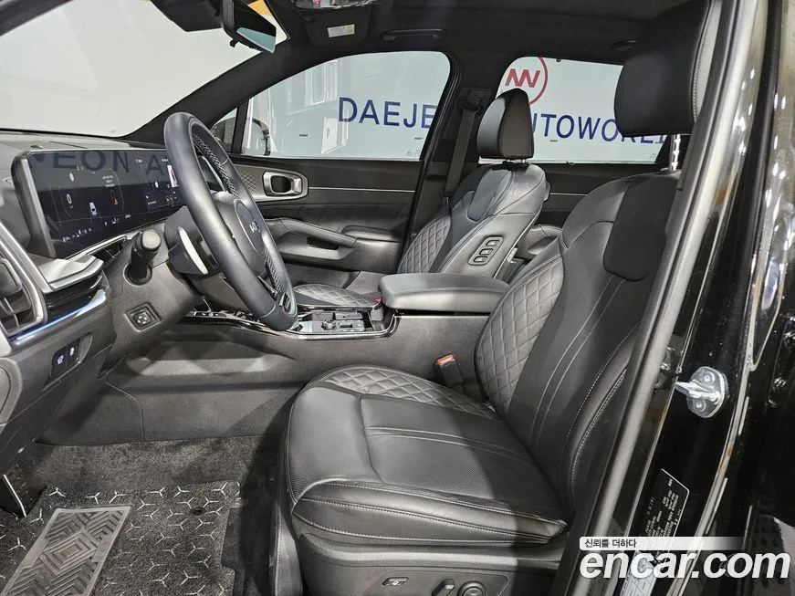 Kia Sorento — фото 8