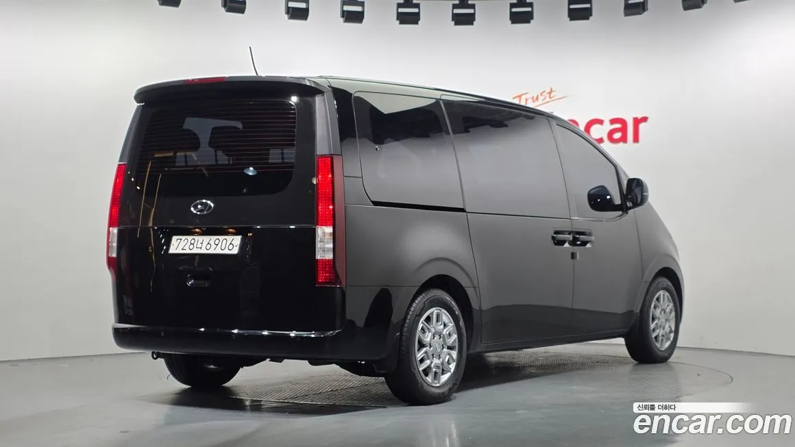Hyundai Staria 2022 из KR, фото 3