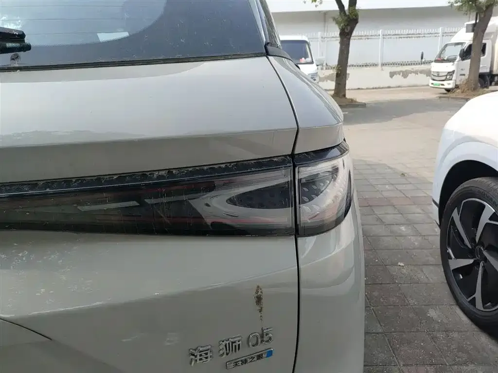 BYD Seal 05 DM-i — фото 8