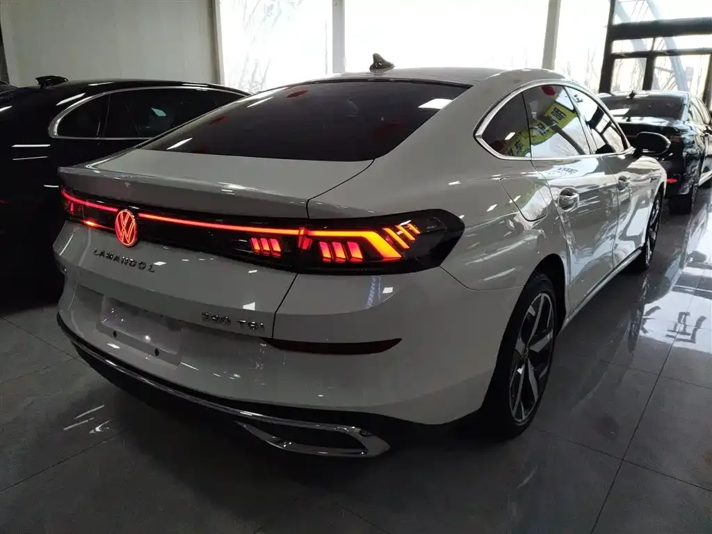 Volkswagen Lamando 2024 из CN, фото 8