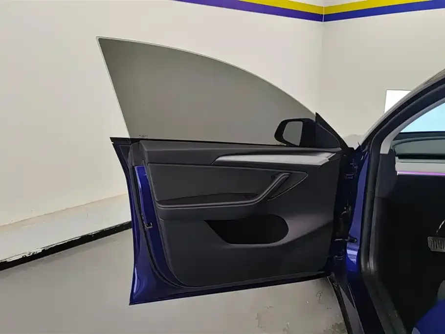 Tesla Model Y 2024 из CN, фото 5