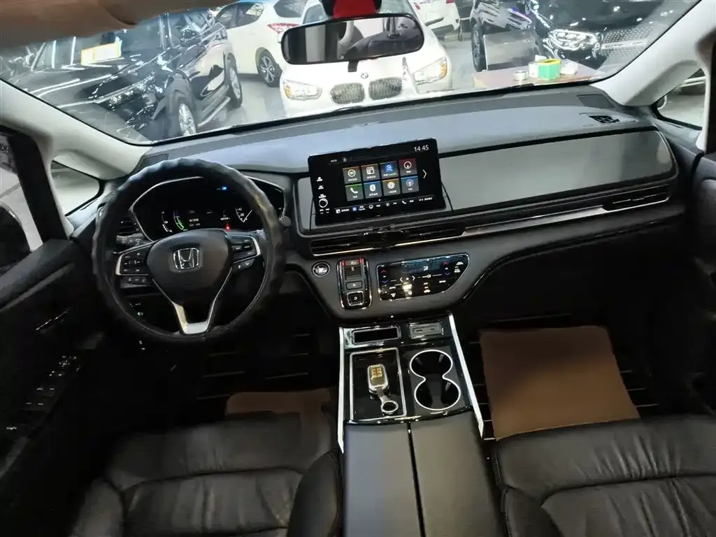 Honda Elysion 2022 из CN, фото 2