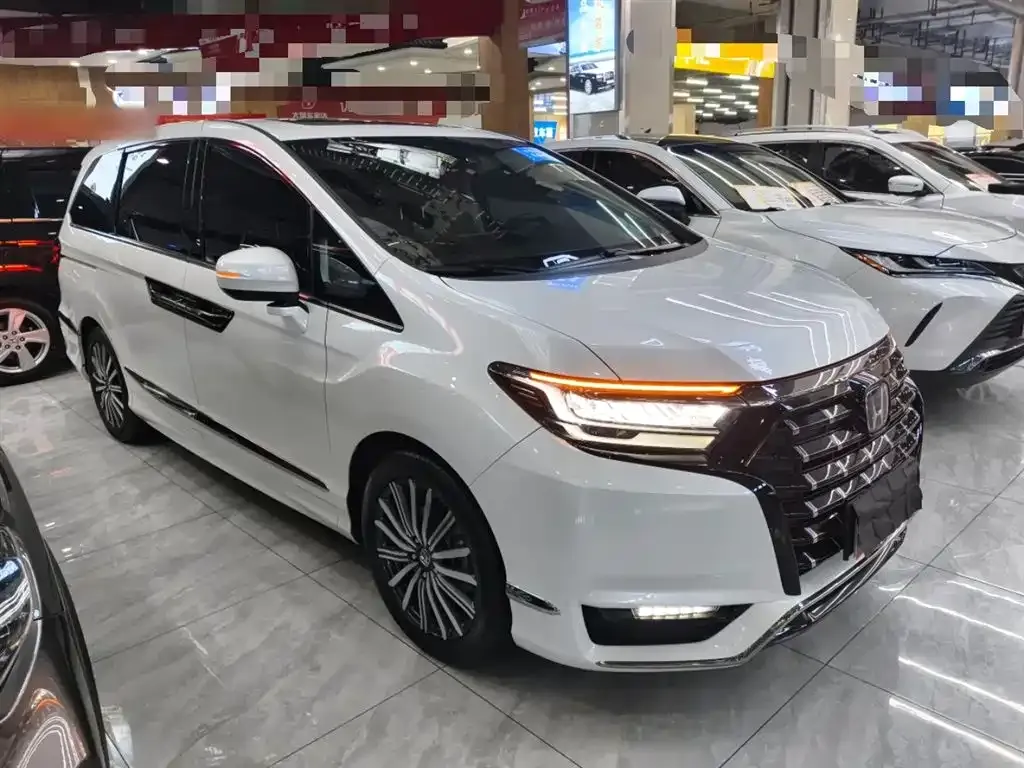 Honda Elysion 2022 из CN, фото 5