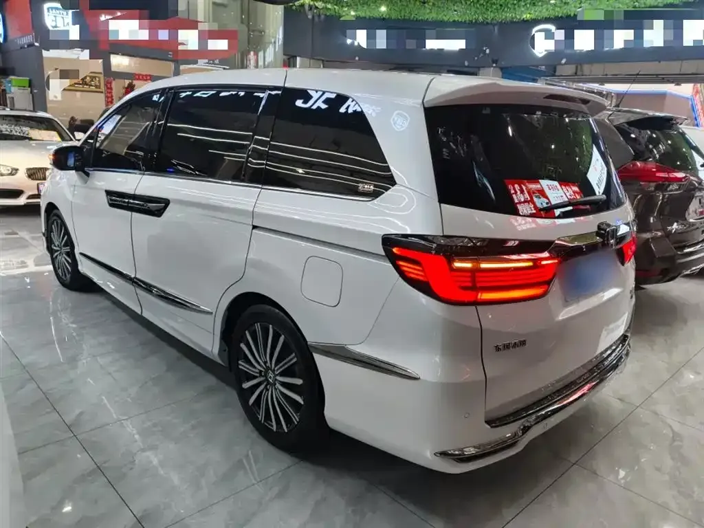 Honda Elysion 2022 из CN, фото 9