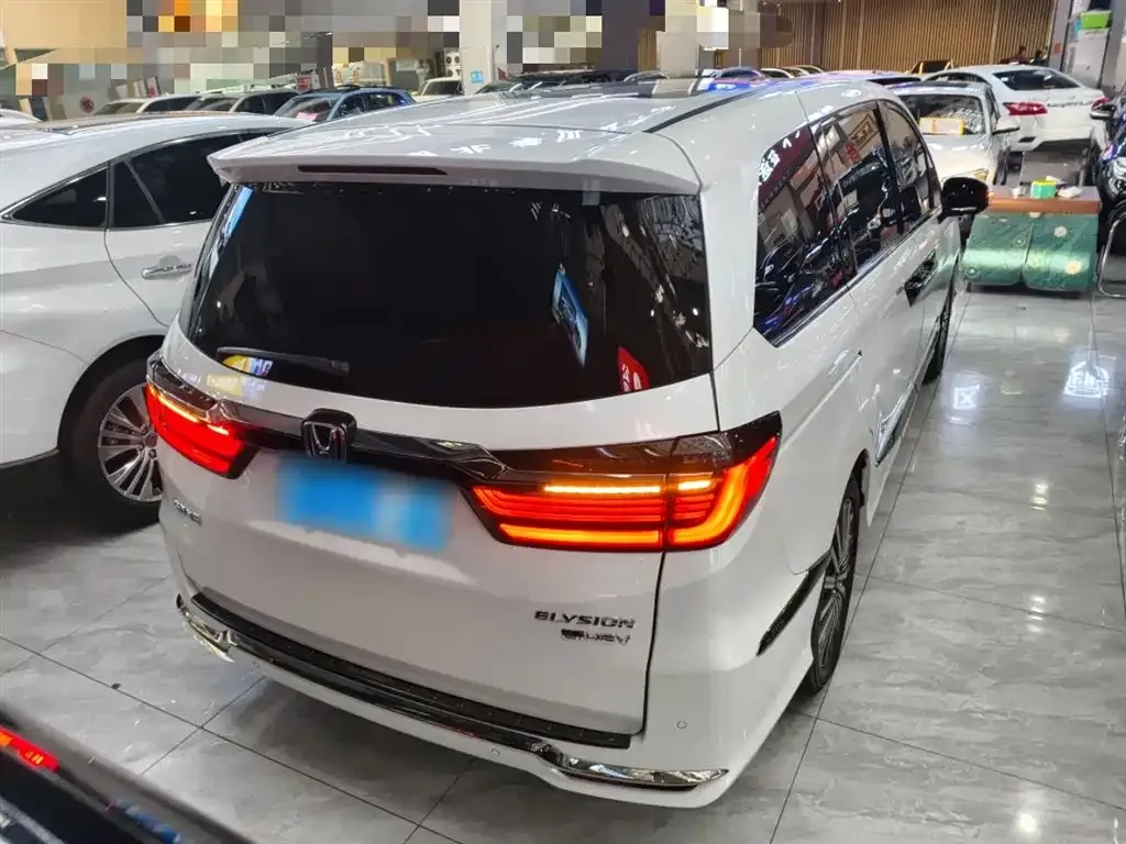 Honda Elysion 2022 из CN, фото 10