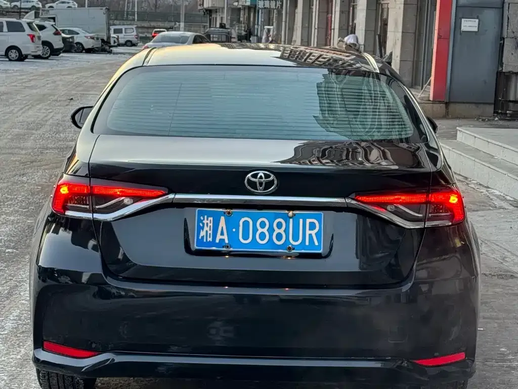 Toyota Corolla 2021 из CN, фото 8