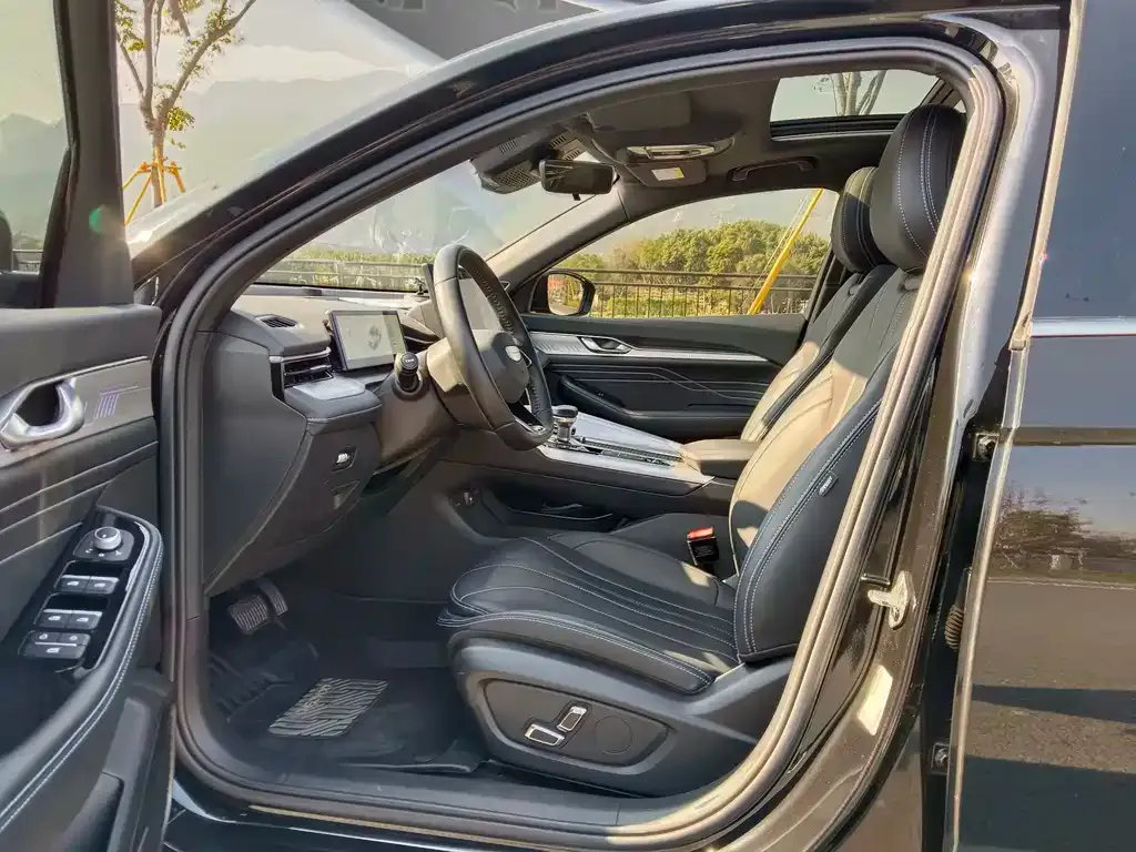 Geely Xingrui 2025 из CN, фото 7