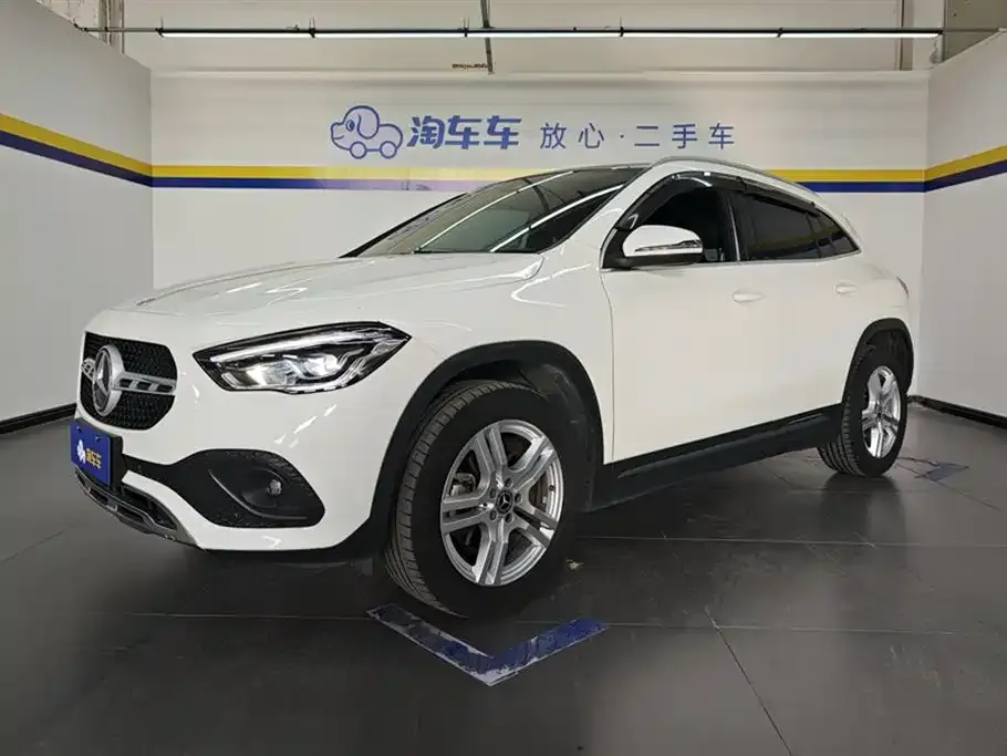 Mercedes-Benz GLA 2023 из CN, фото 1