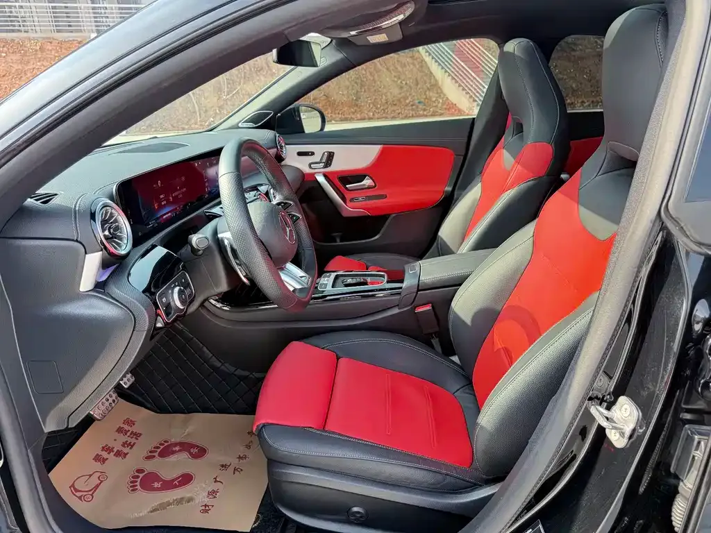 Mercedes-Benz CLA AMG — фото 5