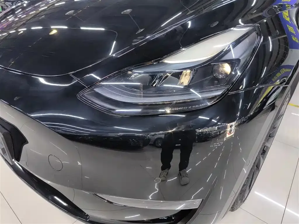 Tesla Model Y 2023 из CN, фото 10