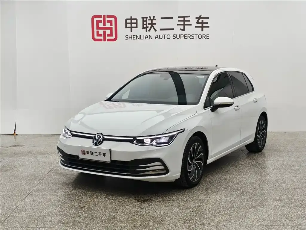 Volkswagen Golf 2024 из CN, фото 1