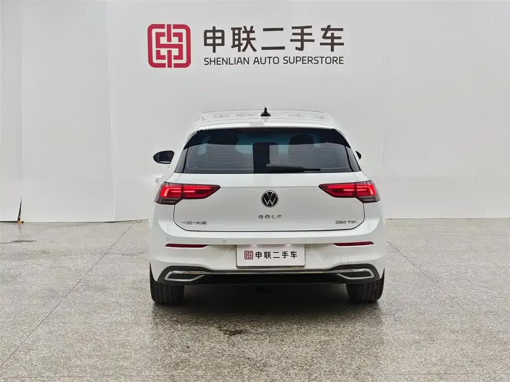 Volkswagen Golf 2024 из CN, фото 4