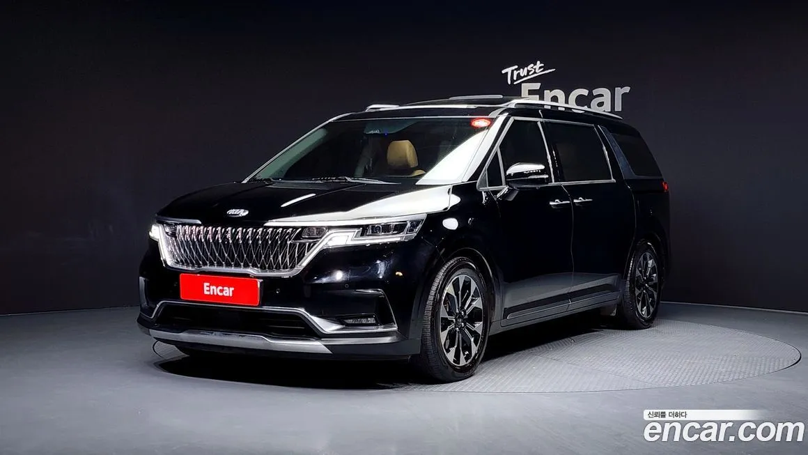 Kia Carnival — фото 1