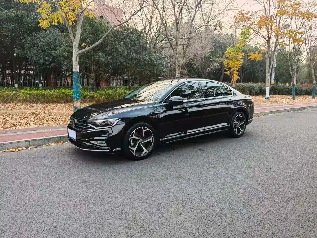 Volkswagen Magotan 2023 из CN, фото 1