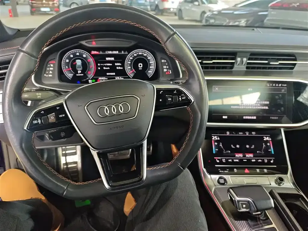 Audi A7L — фото 9