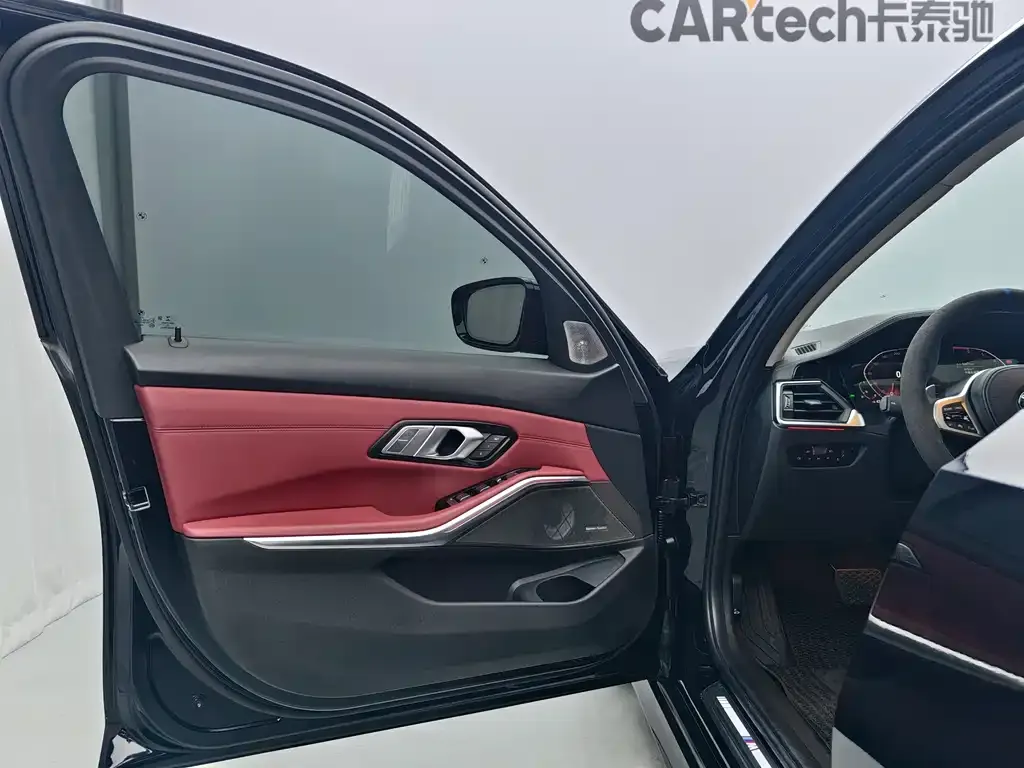 BMW 3 Series 2021 из CN, фото 7