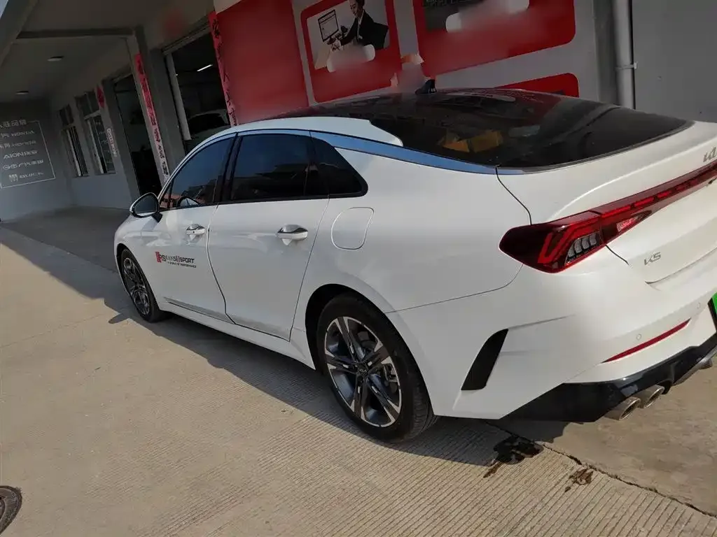 Kia K5 2025 из CN, фото 5